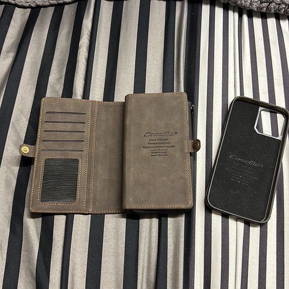 I phone 12 pro max case - Picture 2 of 3